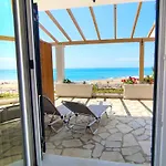Beachfront 4-Bed Luxury Suite - Agios Gordios, Corfu, Greece