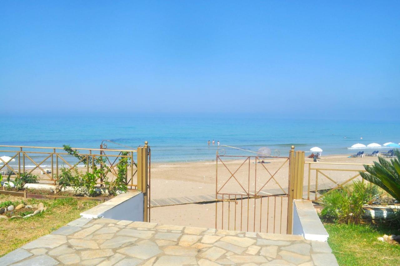 Beachfront 4-bed Luxury - Agios Gordios, Corfu, Greece *